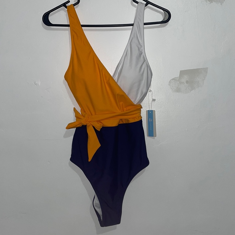NWT Size M Cupshe One Piece Swimsuit Navy Blue and Yellow/Gold